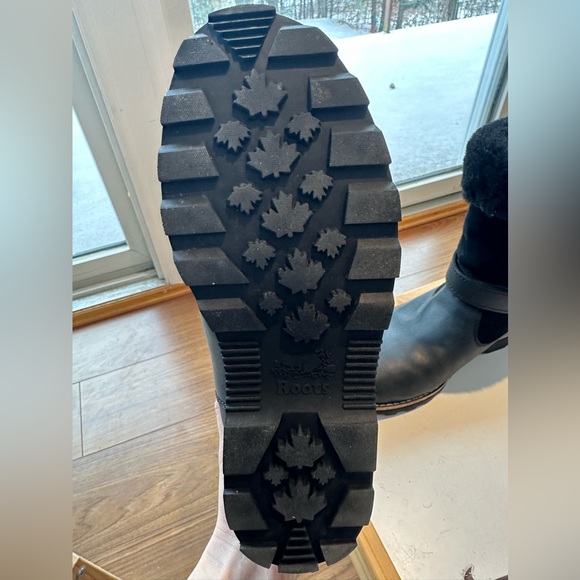 Roots Winter Boot - Picture 3 of 3